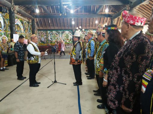 C3092DCB EC44 45AA BD55 B964D576417D