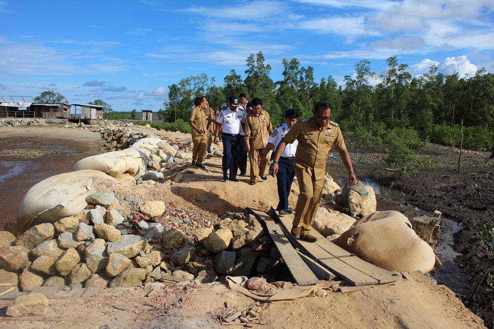 AD173F9F 44A4 4394 877A F4892610FAD7