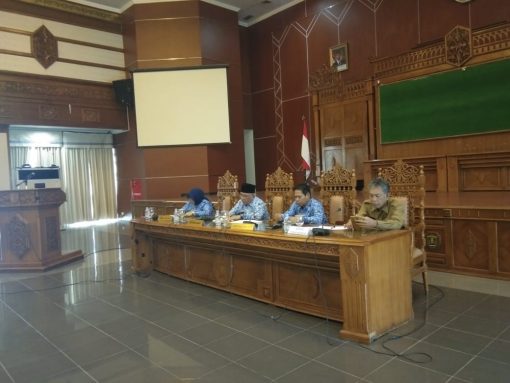 B8C4F47D 8D57 44DC 9695 962F34DF08AC