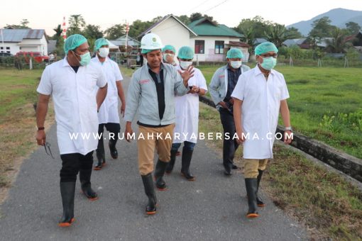 CFB8383F 6651 4783 A385 836CAC2A6A11