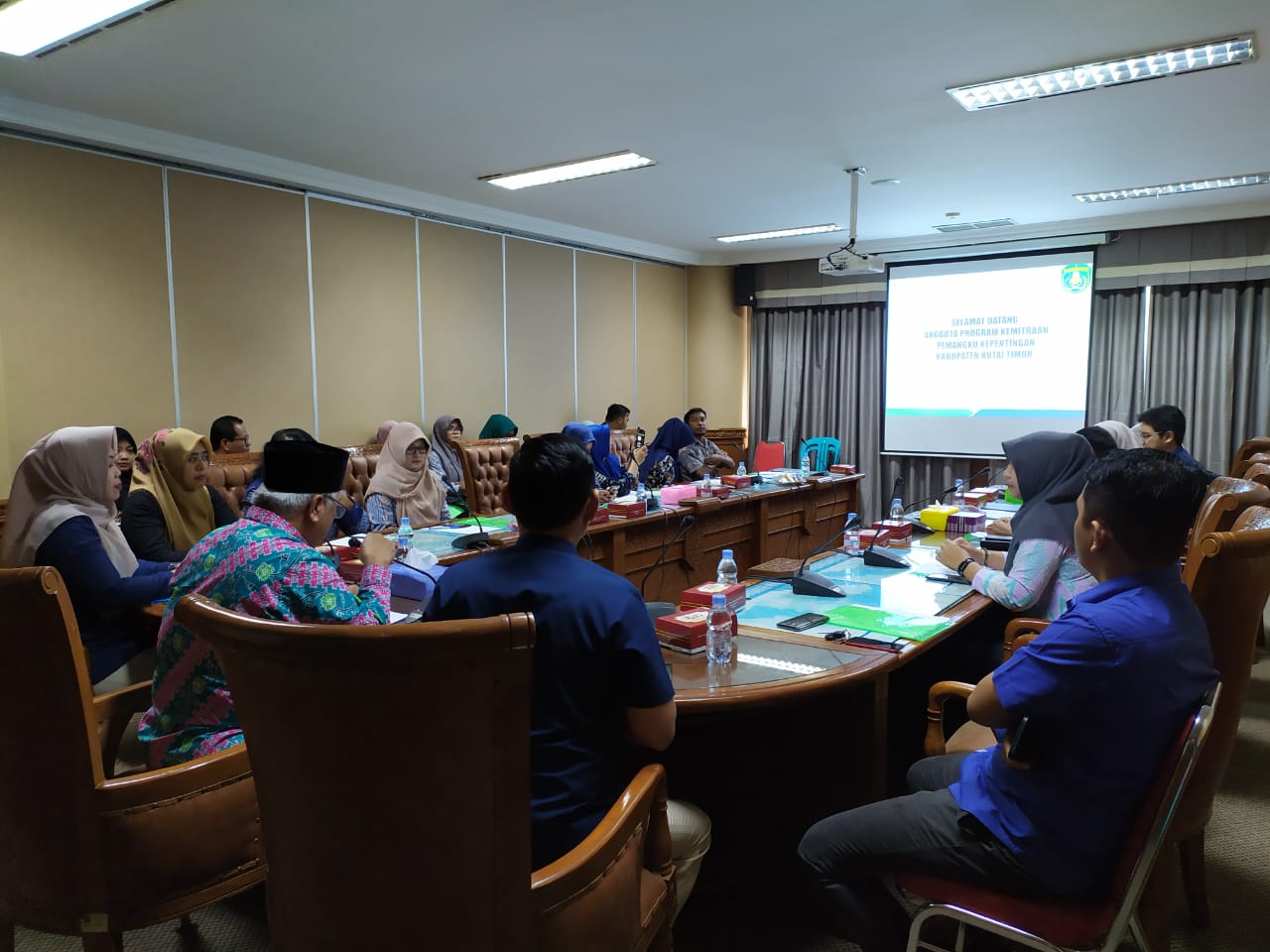 16746011 0DE3 4EF4 AAEC AF1C01C0342F