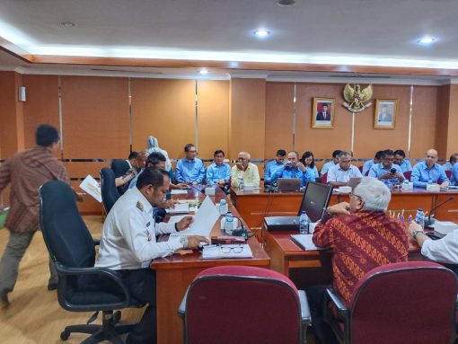 1E57D31A AD2A 444A A3EF F681A04F46EC