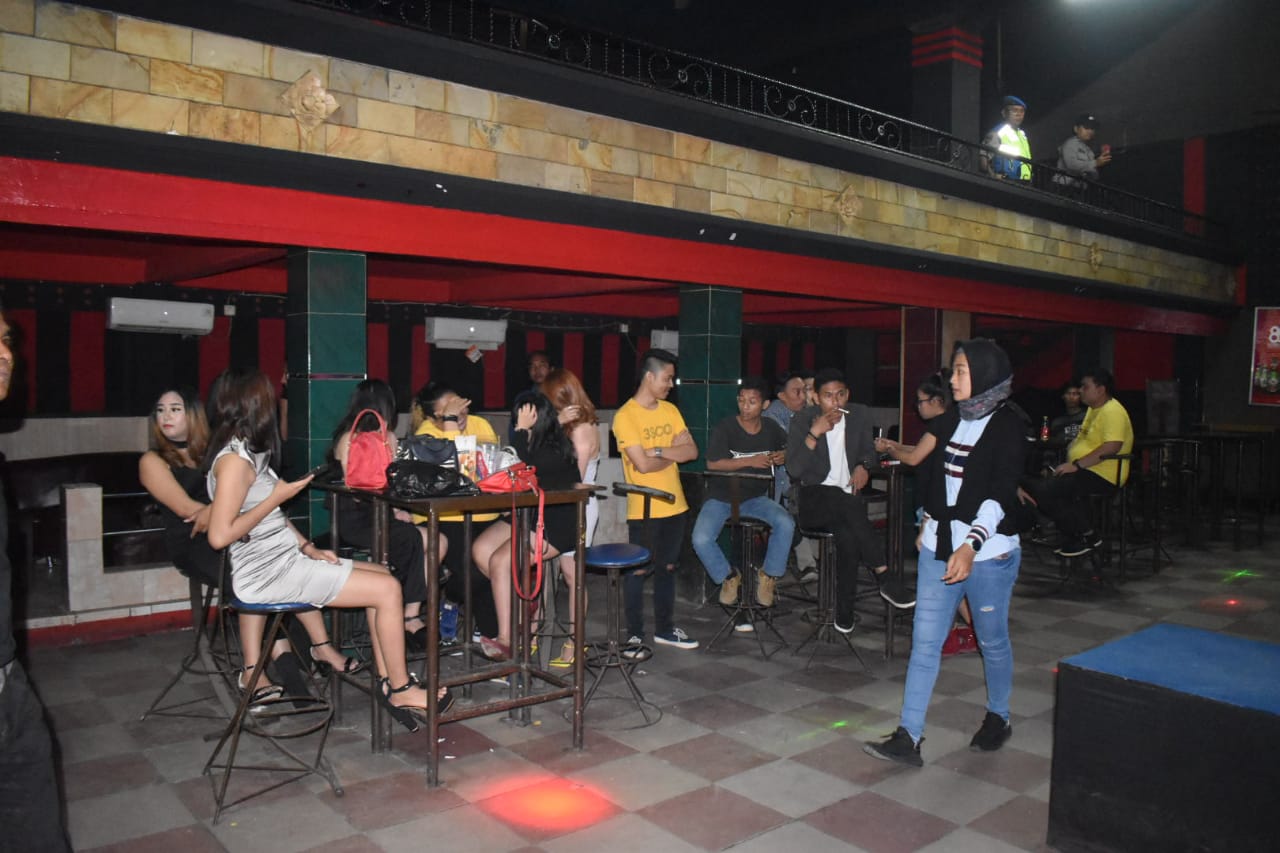 A27213D0 2A70 40ED 92A3 B3B2E2C0D081