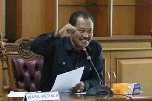 E6495EED 984B 4BC3 8642 94735853989E