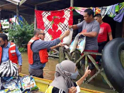 Banjir Bengalon dan Erupsi Semeru Direspon Cepat PT. KPC 2 IMG 20211210 WA0002