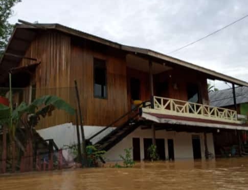 Ketua GOW dan Tim Membangun Dapur Umum Untuk Korban Banjir