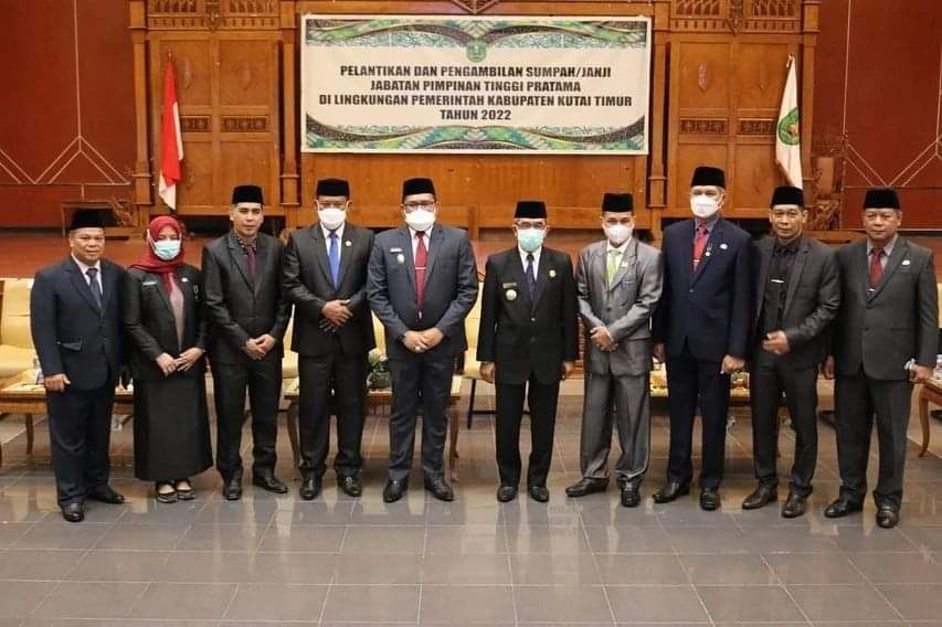 Bupati Melantik 4 Pejabat Pimpinan Tinggi Pratama di Lingkungan Pemerintah Kabupaten Kutai Timur