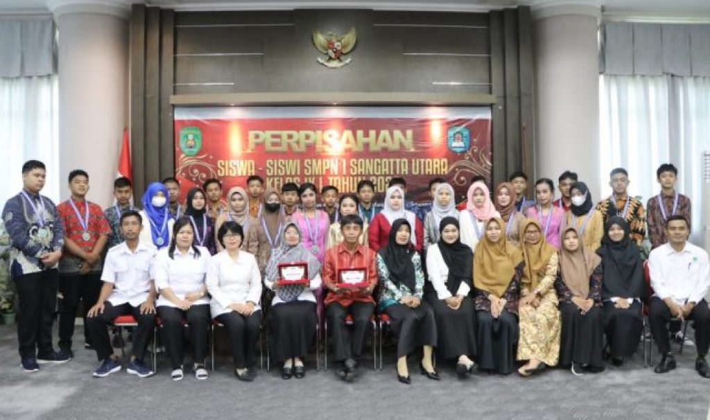 Sembilan Siswa Berprestasi