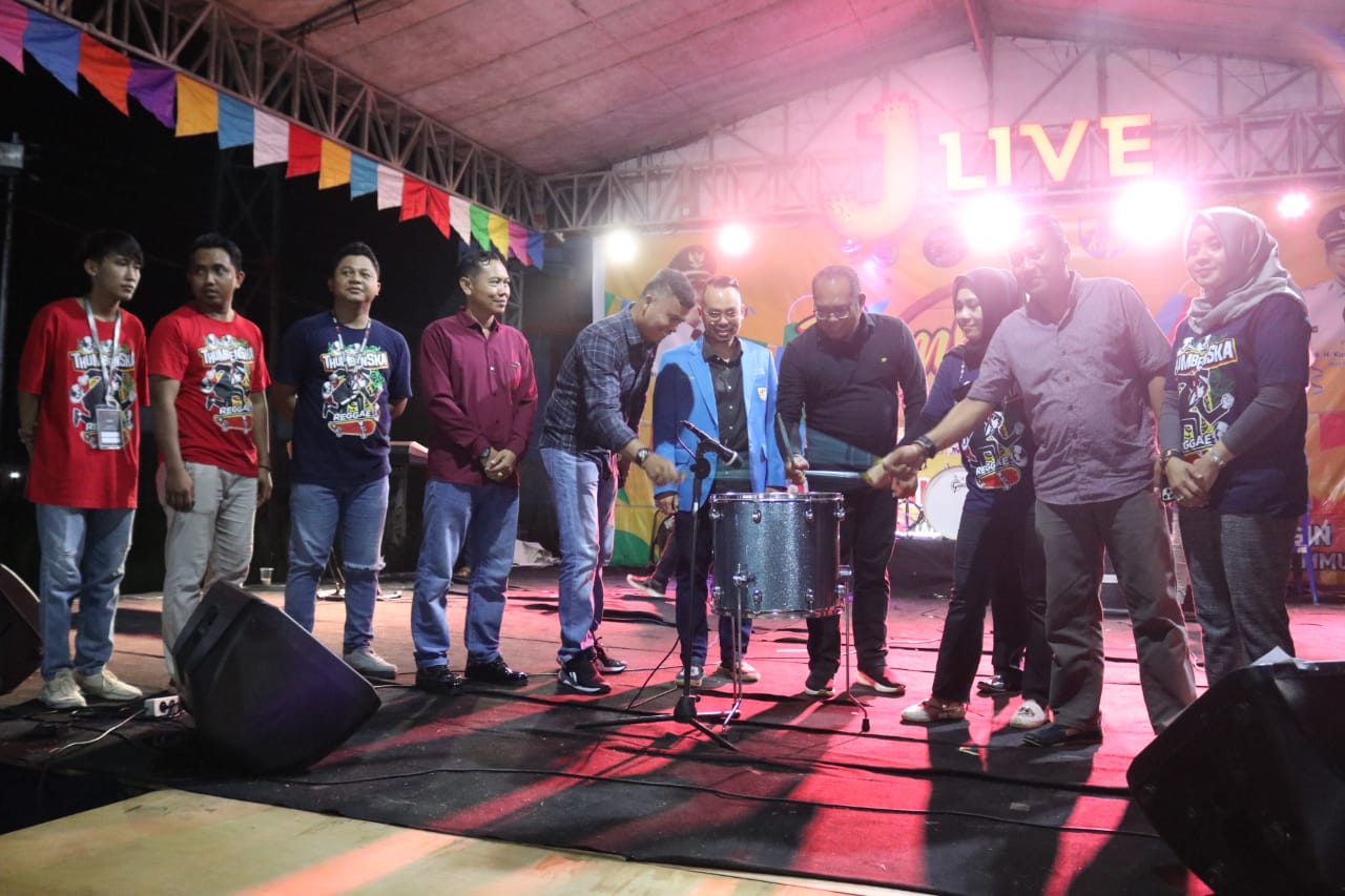 Buka Festival Thumbenska, Kasmidi Bangga Dengan Kreativitas Anak Muda Di Kutim