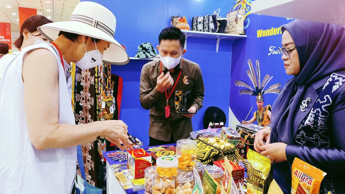 Ikuti 14 Handarty Korea Exhibition Dispar Kutim Hadirkan Batik dan Kuliner Khas Kutim