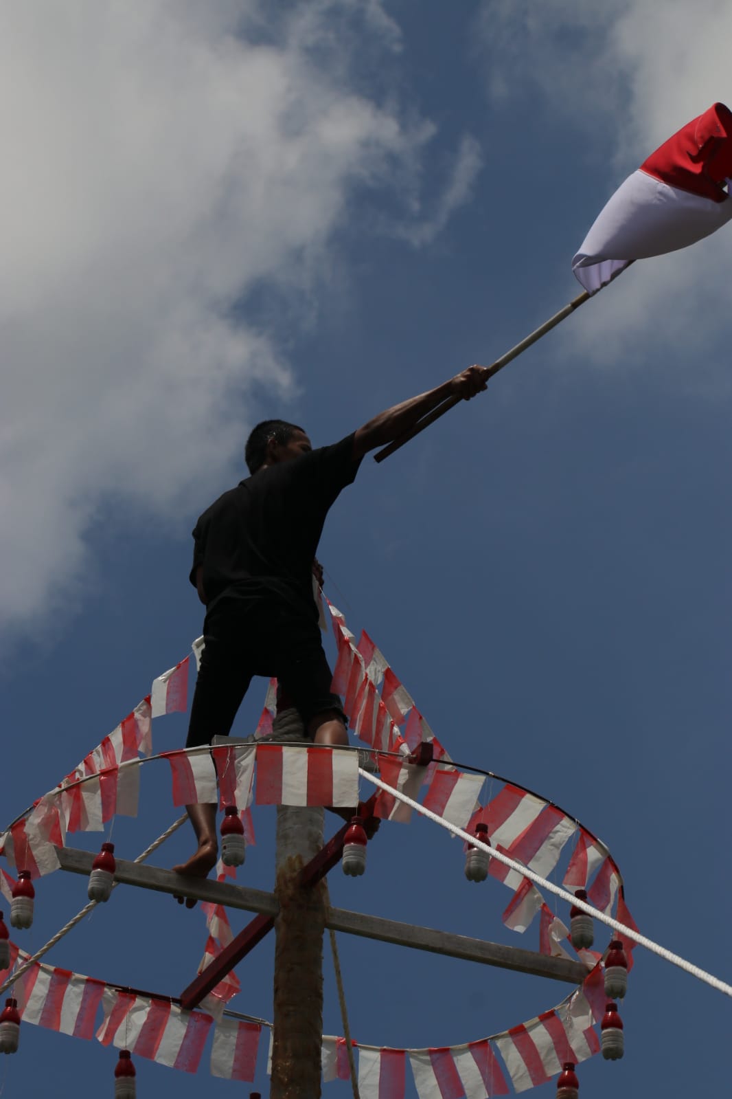 Mako Lanal Sangatta Sambut Kemerdekaan Dengan Jalan Sehat dan Lomba