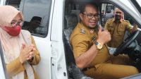 Wabup Kasmidi Serahkan 1 Unit Mobil Ambulance, Sebagai Mobilitas Pelayanan Untuk Warga Sangsel