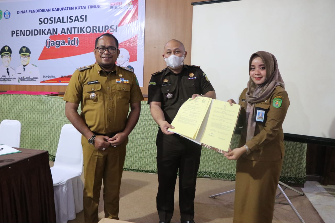 Disdik Kutim Sosialisasikan Pentingnya Pendidikan Anti Korupsi