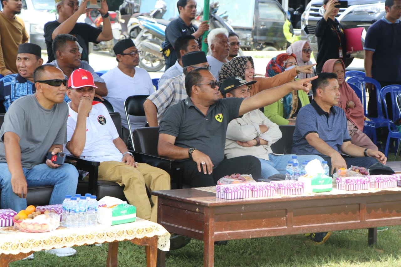 Buka Lomba Burung Berkicau Ketapang di Sangkulirang, Wabup Kasmidi Bulang Harap Jadi Event Tahunan