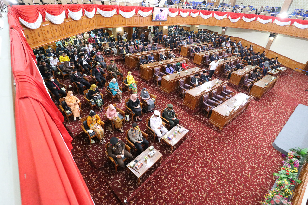 Bupati Sampaikan Pidato HUT Kutim Ke 23, Pada Sidang Paripurna Istimewa Ke 41