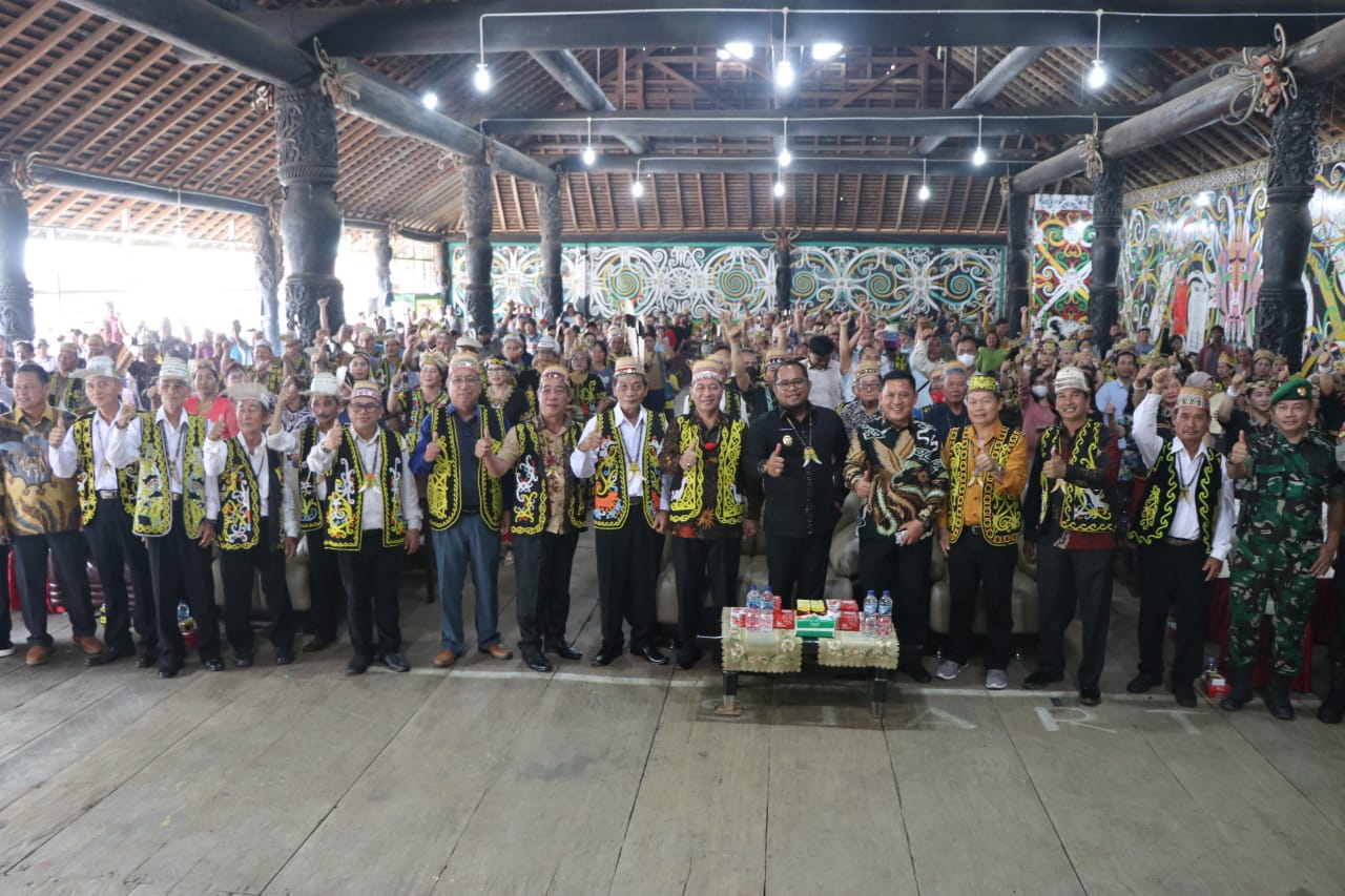 Wabup Ajak Lembaga Adat Turut Membangun dan Melestarikan Kebudayaan Daerah