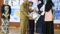 Seragam Sekolah Gratis untuk Siswa SD dan SMP dari Masyarakat Berpenghasilan Rendah di Kutim