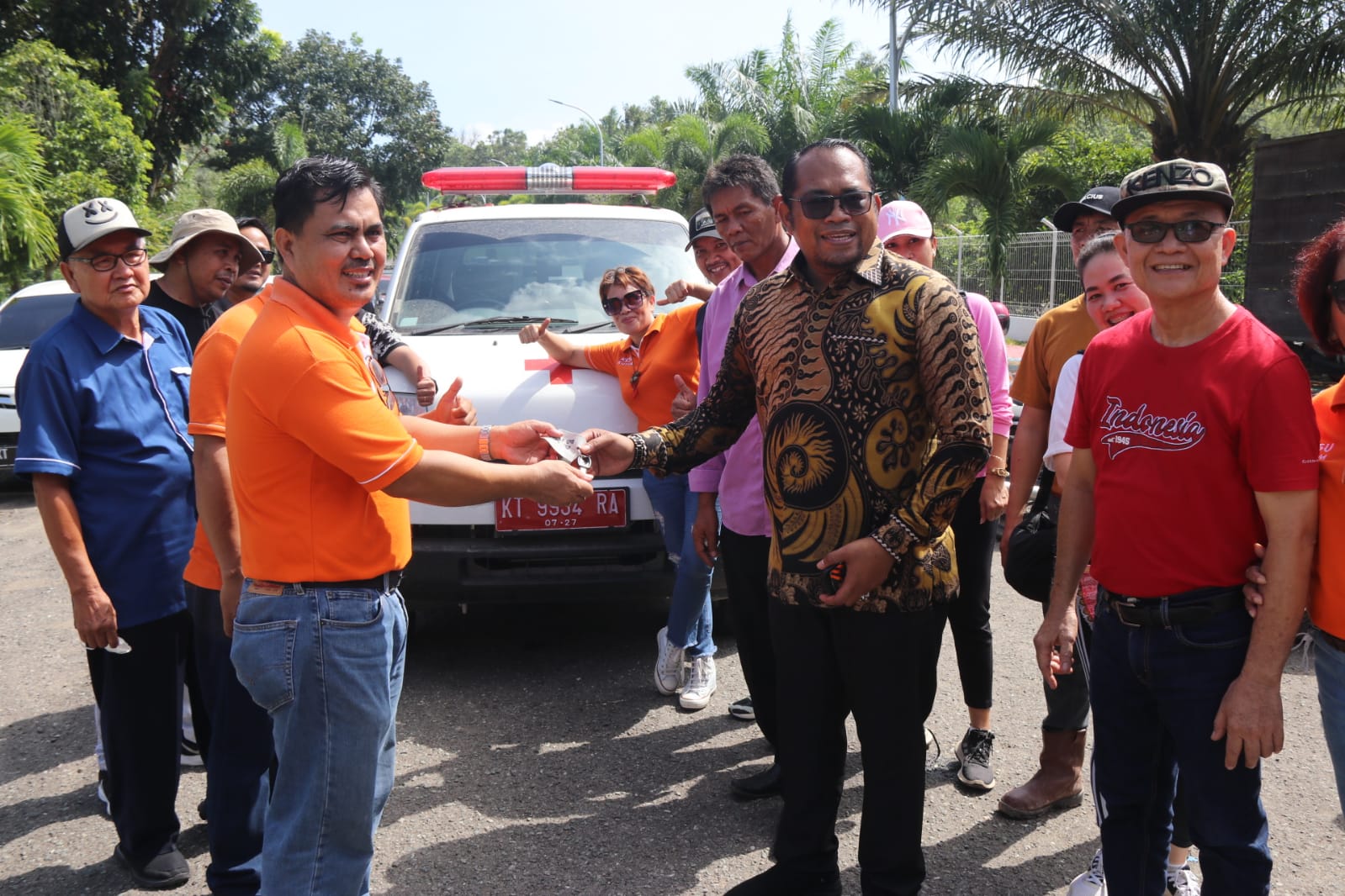 Silaturahmi dan Syukuran Warga KKSU Terima Bantuan Ambulans Satu Unit Dari Pemkab Kutim