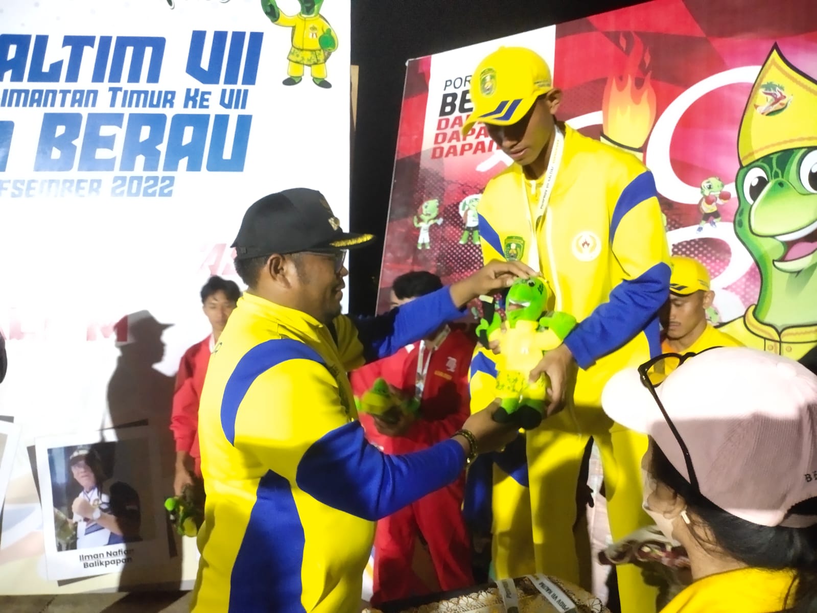 Tim Beregu Putra Panjat Tebing Kutim Berhasil Merebut Emas di Porprov VII Berau