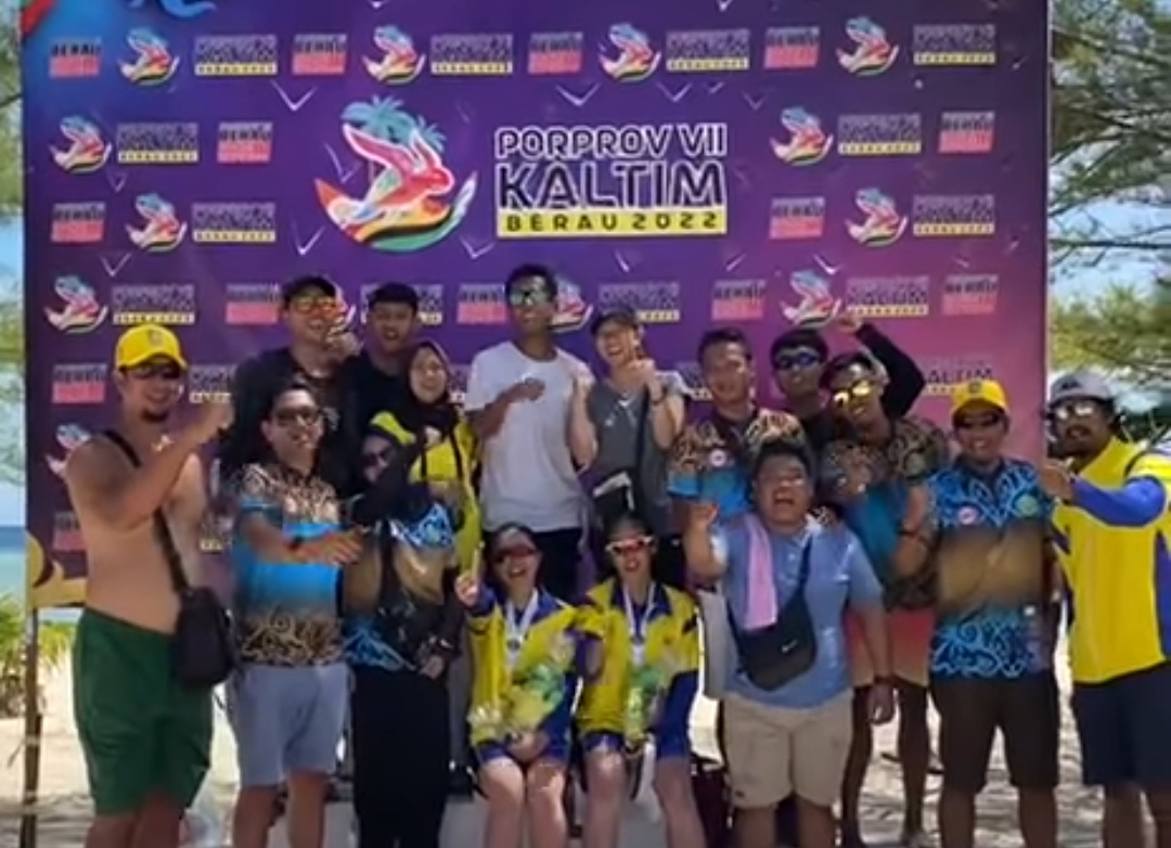 Taklukkan Tim Bola Voli Pantai Putri Kukar, Tim Bola Voli Pantai Putri Kutim Berhasil Meraih Medali Emas