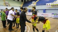 Wabup Kasmidi Buka Turnamen Futsal di GOR Kudungga