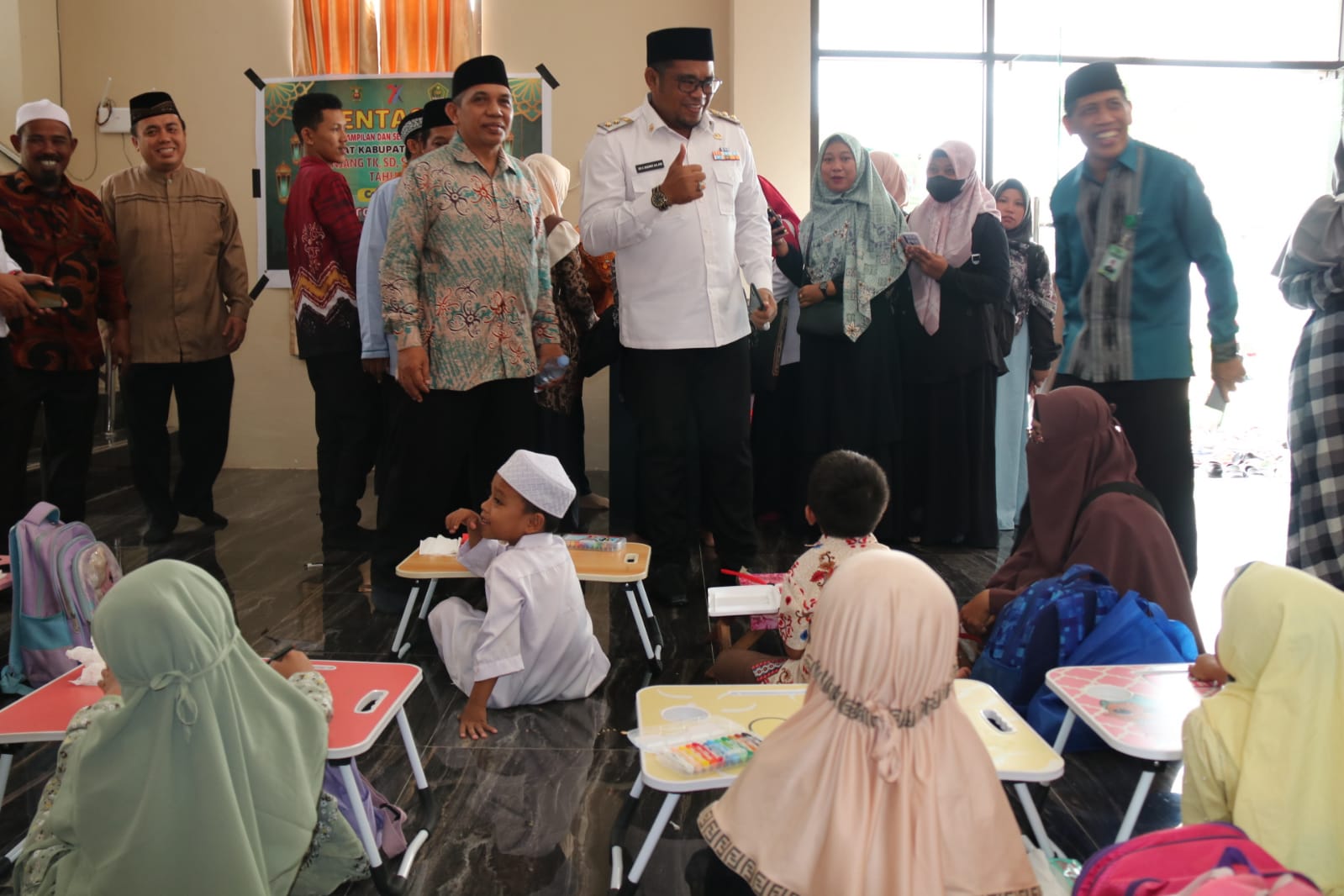 Wabup Kasmidi Mengapresiasi Para Guru Yang Menginisiasi Pekan Keterampilan dan Seni Pendidikan Agama Islam