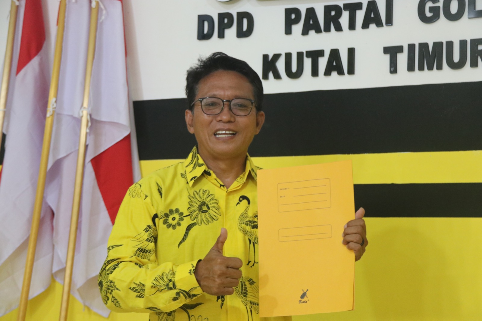 Mantan Kades Selangkau Hasbullah Kembalikan Formulir Bacaleg Partai Golkar Kutim