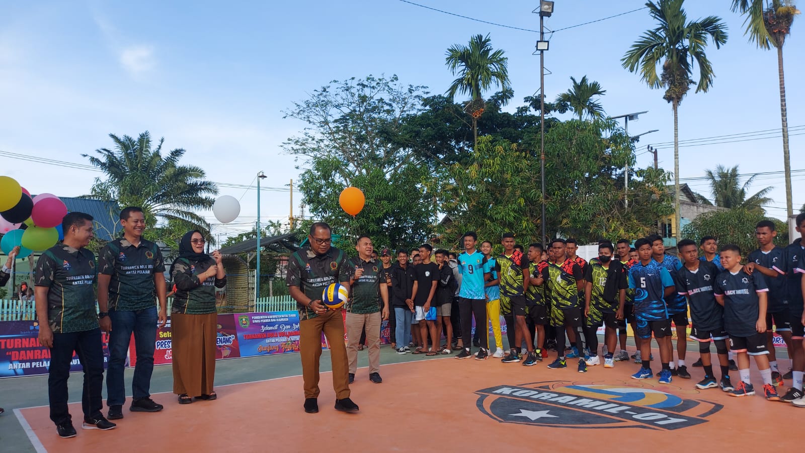 Turnamen Bola Voli Danramil Cup I Dimulai, Wabup Kasmidi Bulang Berikan Apresiasi