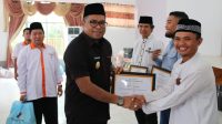 LAZISMU Salurkan bantuan Paket Lebaran Kepada Guru Honor dan Guru TPA