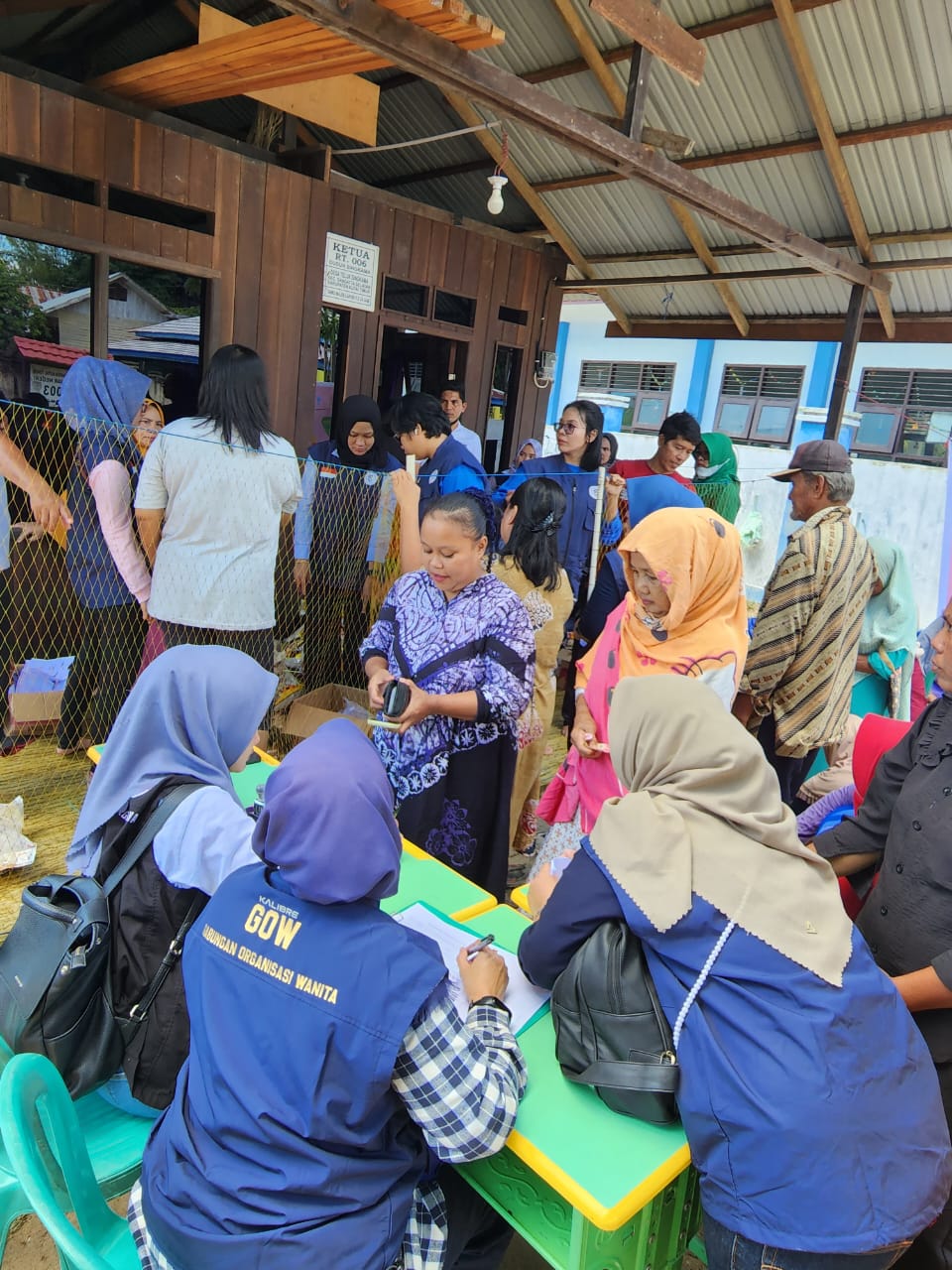 Sebanyak 250 Paket Sembako di Gelaran Pasar Marah Gabungan Organisasi Wanita Kutim