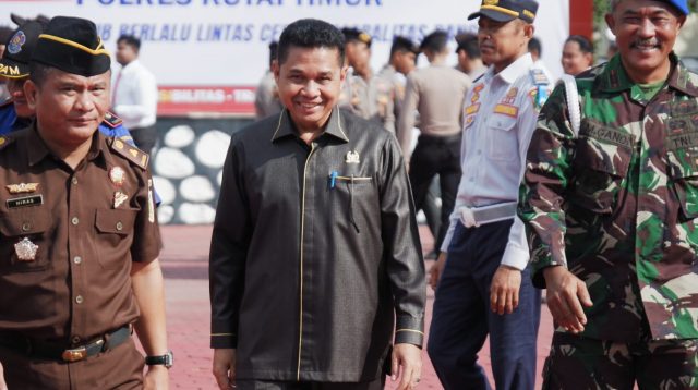 Apel Gelar Pasukan Ops Patuh Mahakam 2023 di Mapolres Kutim, Ketua DPRD Minta Masyarakat Tertib Dalam Berkendaraan